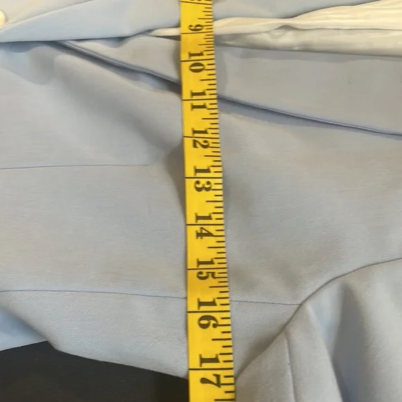 Light Blue Blazer, one button closure, size Medium,fitted - Picture 6 of 10